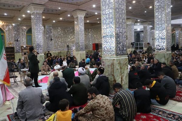 چلچراغ آیه‌ها در آستان بی‌بی سکینه شهرستان ملارد