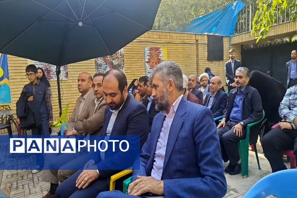 افتتاحیه کافه دخترونه در کانون فرهنگی پانزده خرداد مشهد