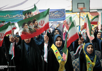 مدرسه کارخانه انسان‌سازی است/ تحقق اهداف تربیتی و پرورش نسل تراز انقلاب اسلامی در گرو نگاه همه‌جانبه به ارکان آموزش است