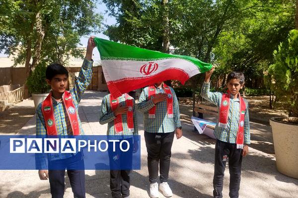 حضور پیشتازان پسر دبستانی ناحیه ۴ شیراز در بزرگترین رویداد تشکیلاتی 