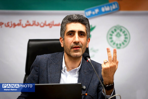 دومین روز نشست کارگروه تدوین سند دوازدهمین دوره مجلس دانش‌آموزی-2