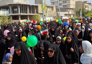 حضور کم نظیر مردم رودان  در راهپیمایی ۲۲ بهمن ۱۴۰۴