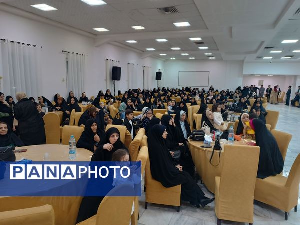 معلمان ستارگان درخشان مسیر علم و دانش