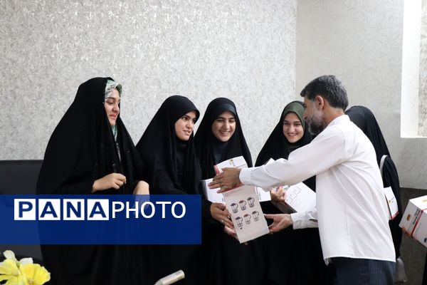 تجلیل از خبرنگاران مرکز استان چهارمحال بختیاری