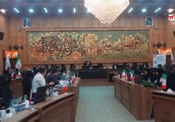 افتتاحیه همایش کشوری مدرسین آموزش خانواده همراه با روسای انجمن اولیا و مربیان استانها در شیراز