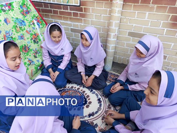 برگزاری اردوی حیاطی و جشن آخر سال در دبستان دخترانه شاهد تحقیقی ناحیه ۶
