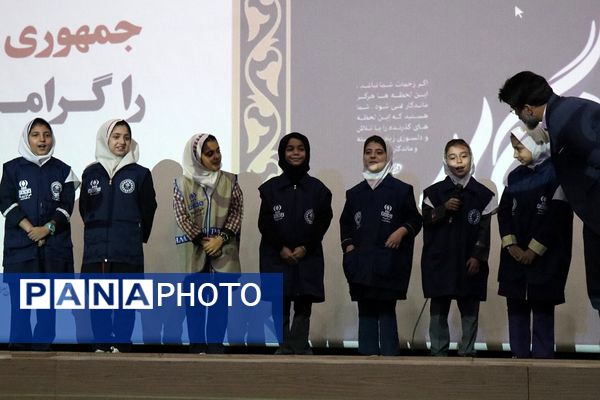 آیین تجلیل از دختران دانش‌آموز خبرنگار منتخب پانا شهرستان‌های استان تهران