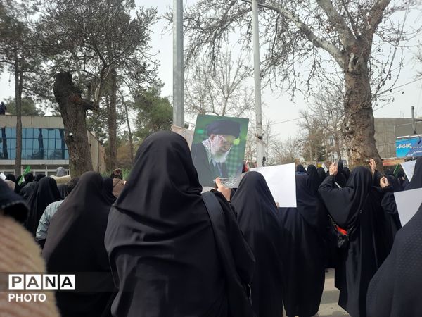 راهپیمایی روزجهانی قدس باحضور پرشور مردم در شهرستان نیشابور