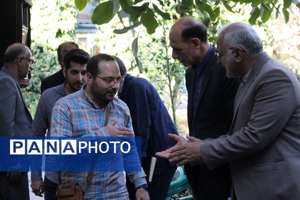 مراسم گرامیداشت هفته دفاع مقدس در اداره‌کل آموزش و پرورش اصفهان