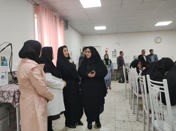 بازدید کارشناسان فحک از هنرستان فلسطین
