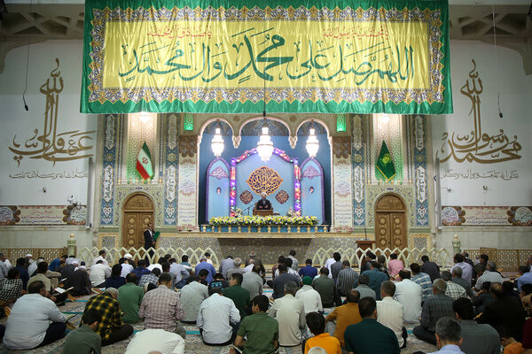 مراسم جشن میلاد پیامبر اکرم(ص) و امام جعفر صادق(ع) در حرم حضرت معصومه(س)