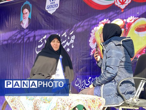 شور اسلامی در مسیر راهپیمایی تهران