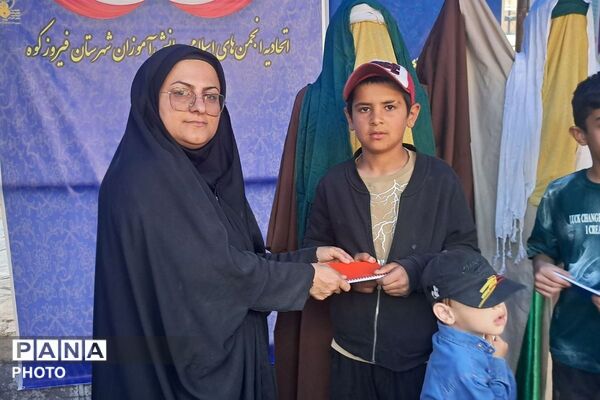 برپایی موکب «غرفه ولایت» توسط دانش‌آموزان انجمن‌های اسلامی فیروزکوه