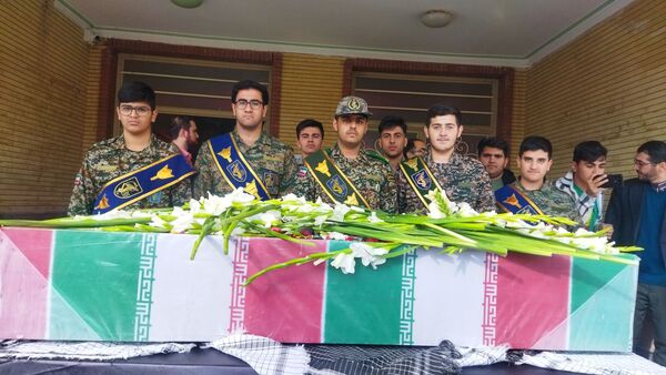 وداع شور انگیز با شهید گمنام در مدارس شهرستان اسکو