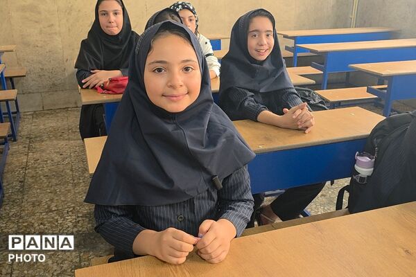 افتتاحیه طرح «حامی» در دبستان دخترانه حضرت معصومه(س) بهارستان‌دو 