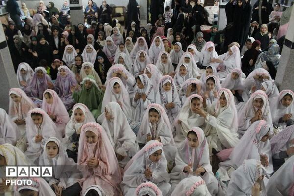 جشن تکلیف دانش‌آموزان مدرسه شهیدان هداوند۲ ناحیه 4 کرج 
