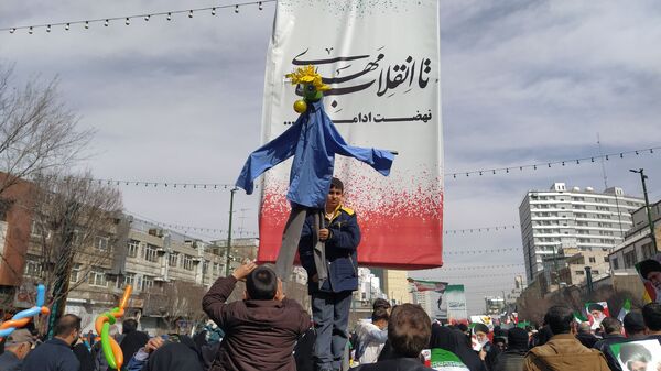 حضور بی سابقه مردم مشهد در راهپیمایی سالگرد پیروزی انقلاب اسلامی 