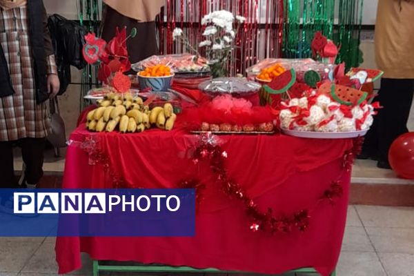 یلدای ایرانی در مدرسه نشر علم ورامین