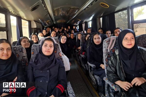 اردوی تفریحی دانش‌آموزان هیات امنایی فرزانگان در دهکده تفریحی