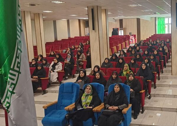 دومین کارگاه آموزشی مربیان کاردان پیشتاز سازمان دانش‌آموزی آموزش و پرورش ناحیه ۴ کرج 
