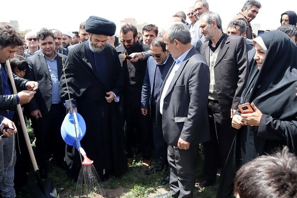 معلم بزرگترین سرمایه‌گذار آینده کشور است