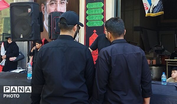 موکب قائد شهید در خیابان مصباح یزدی مشهد 