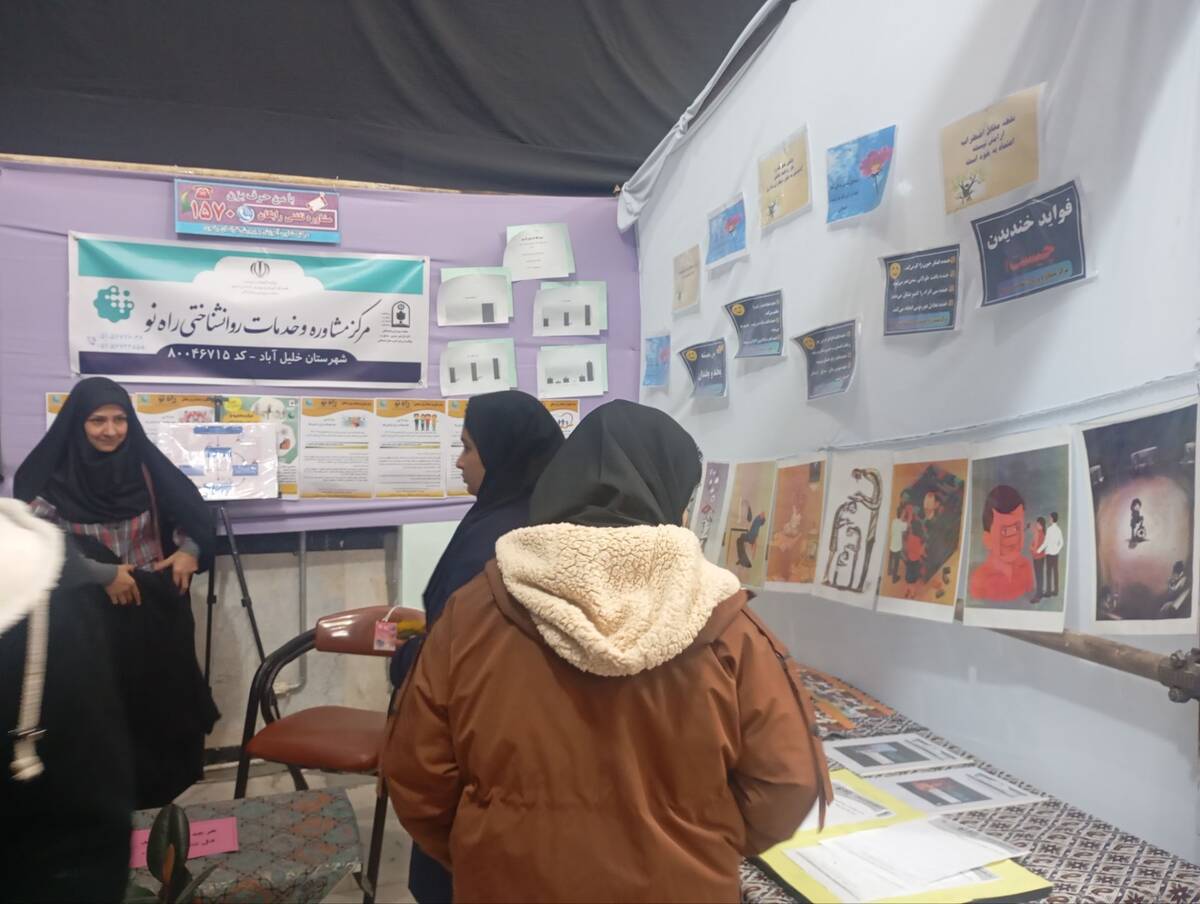 بازدید دانش آموزان هنرستان شهیدشهیدی از نمایشگاه پژوهش و فناوری در خلیل آباد 
