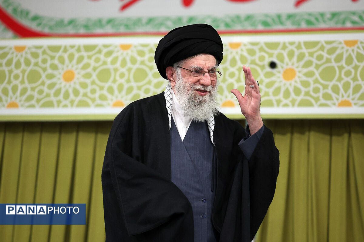 به راویان پیشرفت افتخار ‌می‌کنم/ کاری کنید که روایت پیشرفت به گوش و دل جوانان ما برسد‌