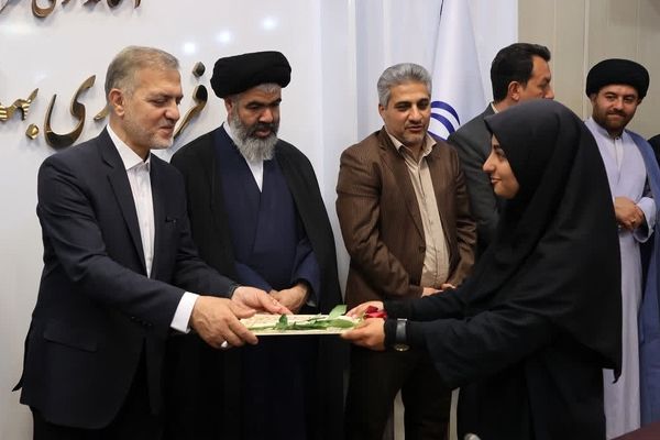 همایش «دختران مقاومت، امید آینده ایران» شهرستان بهارستان