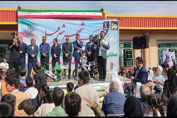 همایش پیاده‌روی خانوادگی و دانش‌آموزی در ملکان