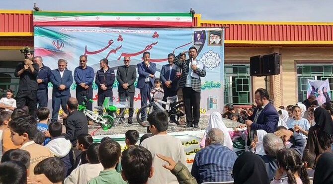 همایش پیاده‌روی خانوادگی و دانش‌آموزی در ملکان