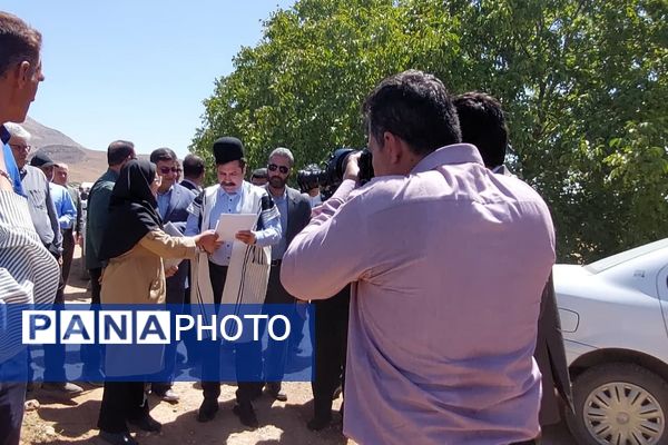 آیین کلنگ زنی پروژه آب چشمه سفید در خانمیرزا