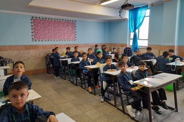 جشن شکوفه ها در مدارس شهرستان قدس، آغاز طلایی و شیرین  سال تحصیلی