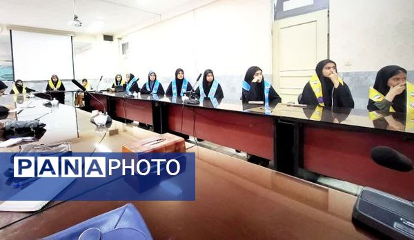 نشست هم‌ اندیشی دانش‌آموز خبرنگاران پانا در شهرستان کلات