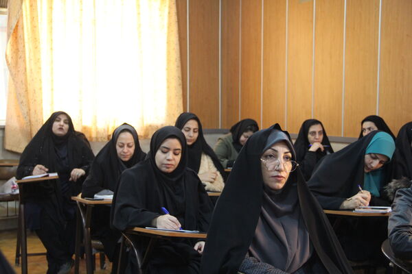 نشست تخصصی کارگاه اقدام پژوهی در ناحیه یک شهرری