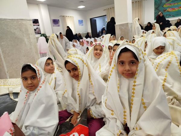 جشن تکلیف برای ۳۶۰ دانش‌آموز پایه سوم شهرستان فاروج