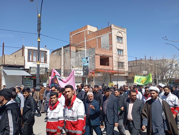 حضور پرشور مردم شهرستان فاروج در راهپیمایی قدس