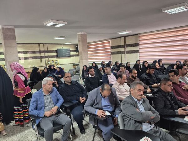آیین اختتامیه هفته تربیت‌بدنی و تجلیل از مقام آوران مسابقات ورزشی فرهنگیان شهرستان فیروزکوه