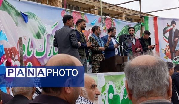 جامعه پرشورفرهنگیان و دانش آموزان در راهپیمایی ۲۲ بهمن منطقه بیرانوند