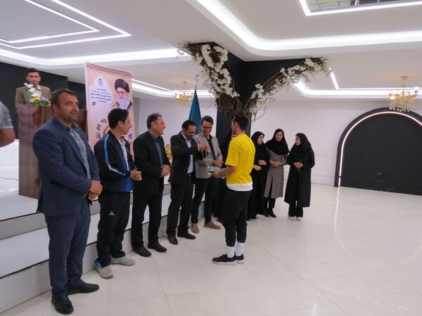 تقدیر از دانش‌آموزان استثنایی جشنواره ورزشی در بجنورد