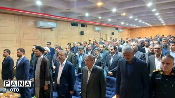 مراسم تودیع و معارفه فرماندار شهرستان تویسرکان، گامی نو در خدمت‌رسانی به مردم