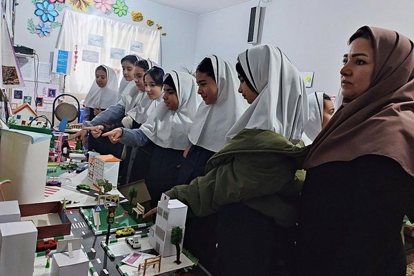 هفته پژوهش در مدرسه شهید معظم شهرستان قدس