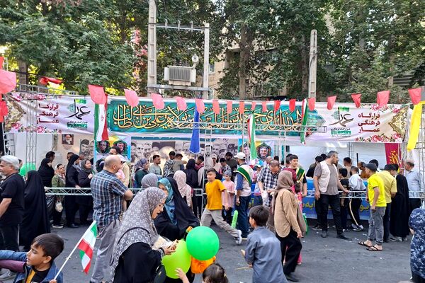 حضور پرشور مردم شهریار در راهپیمایی کیلومتری غدیر 
