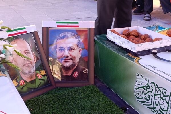  «در پناه دو ماه» در گلزار شهدای فارسان