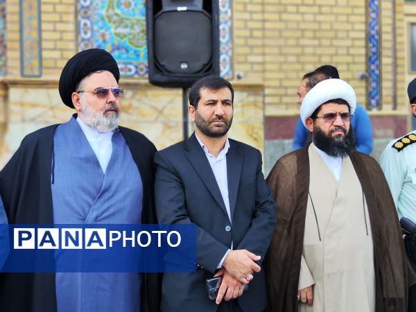  ادای احترام دانش‌آموزان و فرهنگیان شهرستان پاکدشت به مقام شامخ شهیدان مقاومت و شهید سید حسن نصرالله 