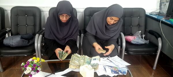 جشن احسان نیکوکاری در مدرسه ربابه هاشمیان یزدی شیروان