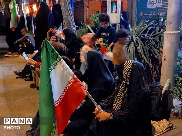 تجمع خودجوشانه مردم برای خونخواهی رهبر شهید مردم نیشابور