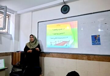 کارگاه‌های عزت نفس در مدرسه فرزانگان شهرستان ملارد مورد استقبال پرشور دانش‌آموزان قرار گرفت