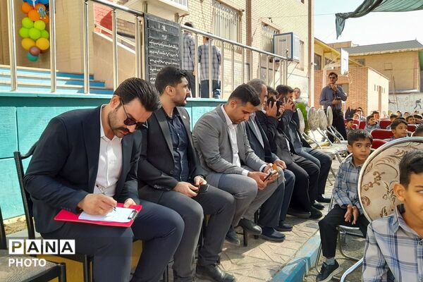 شکوه آغاز سال تحصیلی جشن مهر در مدرسه شهید آیت الله خامنه ای