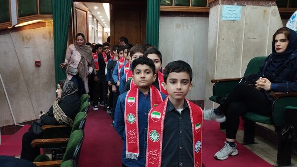 آیین تجلیل از دانش‌آموزان منتخب مسابقات قرآنی و فرهنگی 